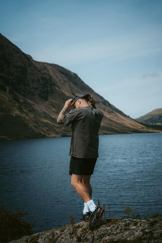 Hochwertige weiße Merino-Crew-Socken für Wandern, Aktivitäten und Laufen